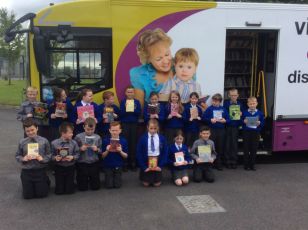 P6 Visit the library van 